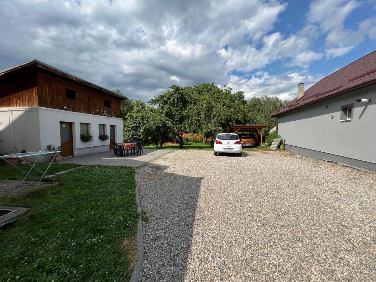 Casa Linda Lägenhet Turda Exteriör bild