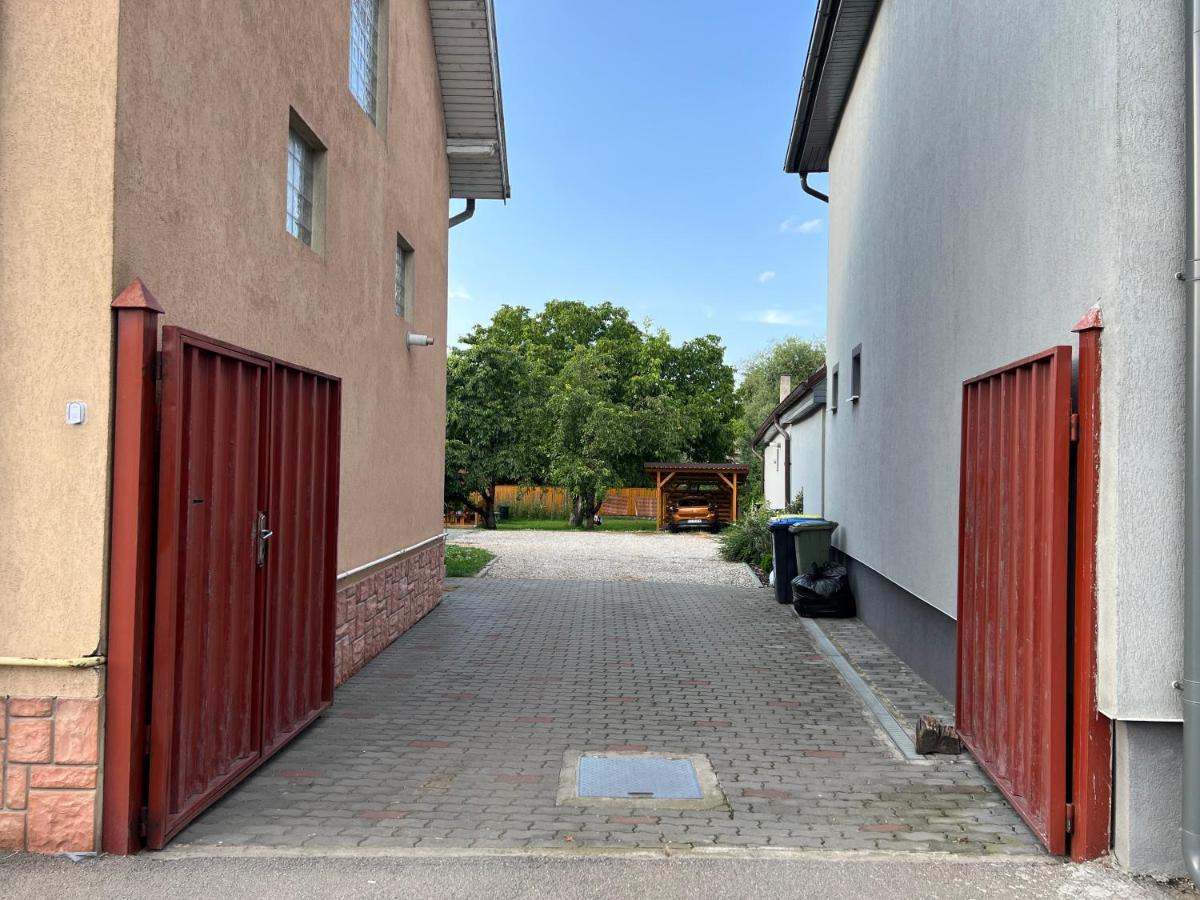 Casa Linda Lägenhet Turda Exteriör bild